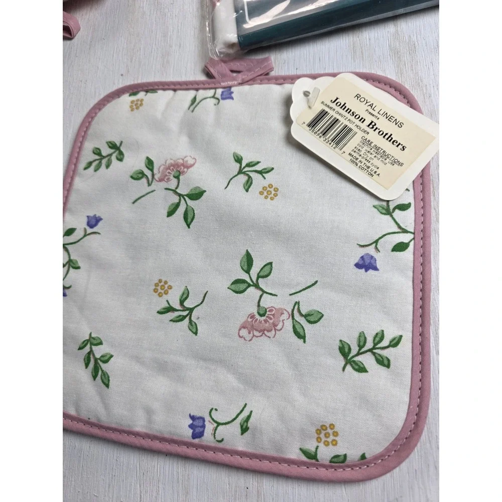 Royal Linens Summer Chintz Tablecloth Set Napkins Placemats Floral Cottagecore